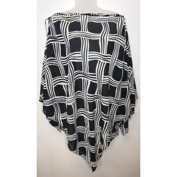St. John Collection Accessories - St. John Collection Marie Gray Black White Poncho